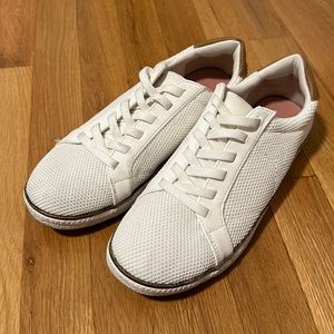 Dr. Scholl’s Seaside Sneakers